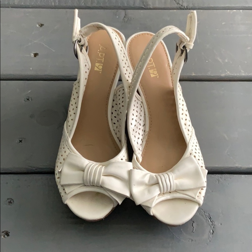 Wedge heels